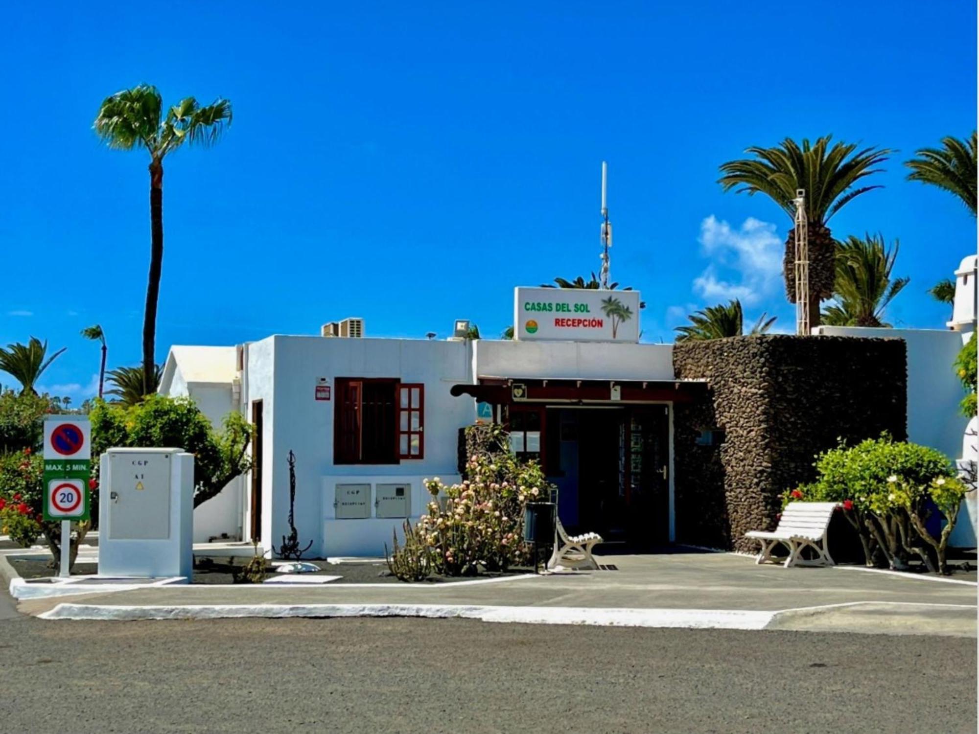 La Casa Del Mar The Sea House Aparthotel Playa Blanca  Exterior photo